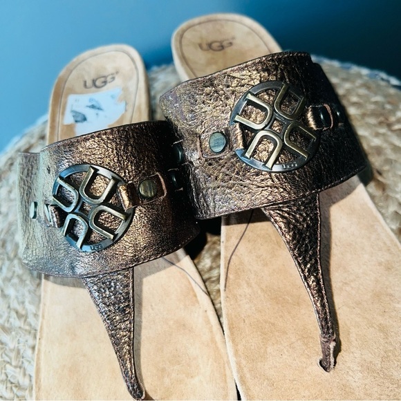 UGG Australia Briella Bronze T-Strap Sandals - Picture 2 of 8